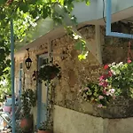 House * Prodromos