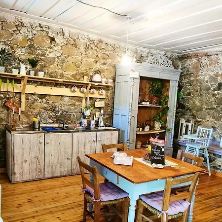 Nyaraló House Pródromosz